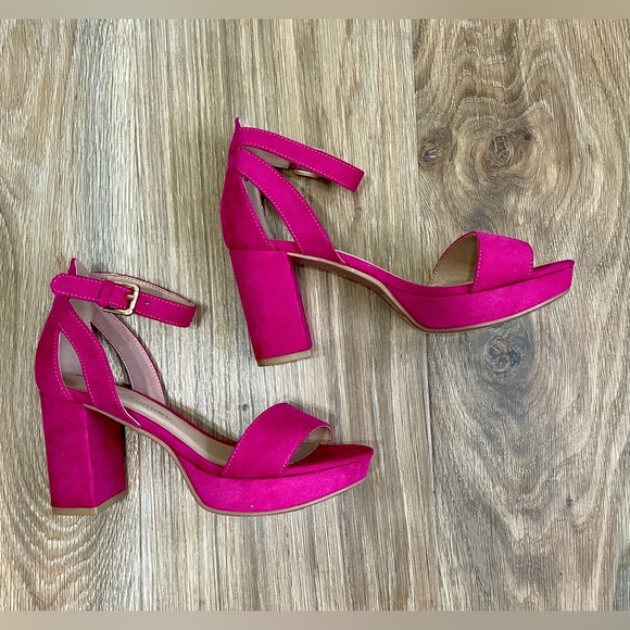 CL by Laundry Go On 2 Dress Sandal Fuchsia Size 6 LNC - Picture 6 of 7
